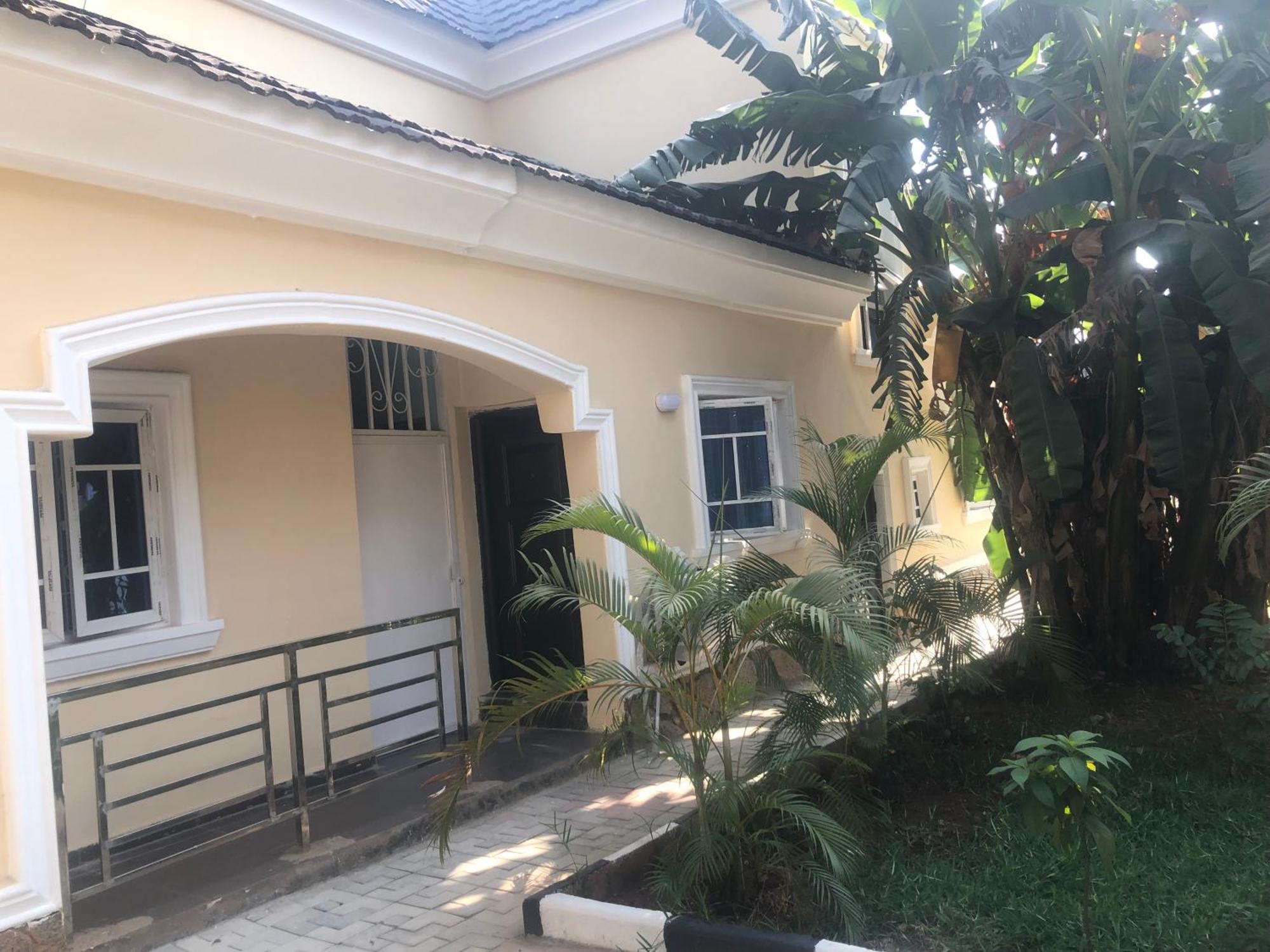 Luxury Place Hotel And Apartments Abuja Extérieur photo
